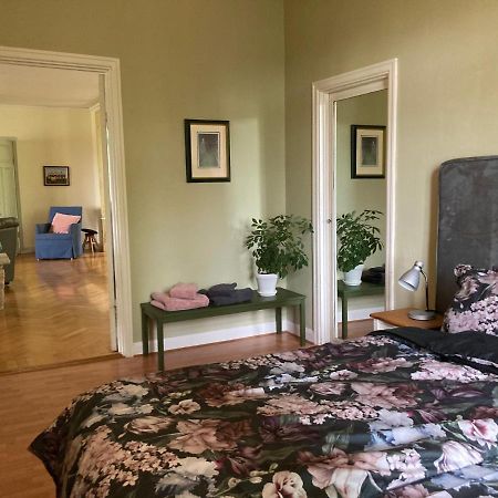 Bed and Breakfast Ekeby I Bro Exterior foto