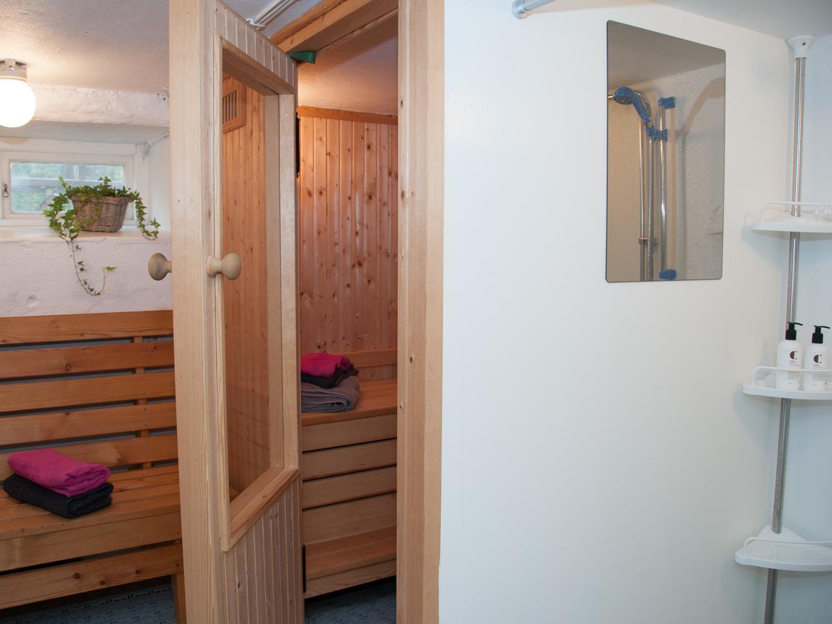 Bed and Breakfast Ekeby I Bro Exterior foto