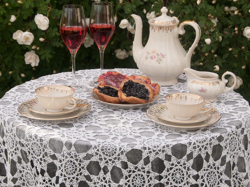 Bed and Breakfast Ekeby I Bro Exterior foto